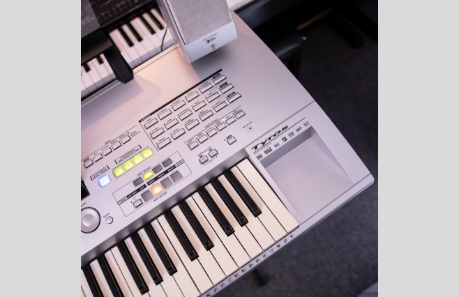 Used Yamaha Tyros 1 Keyboard With MS01 Speakers (SN:0004568) - Image 10